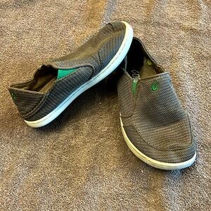 Kids Olukai shoes. Size 12